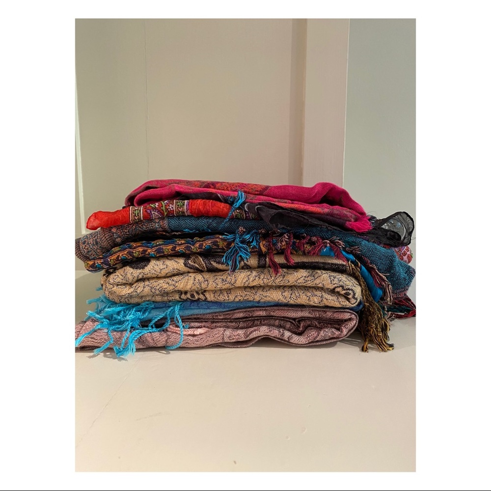 Set of 10 scarves